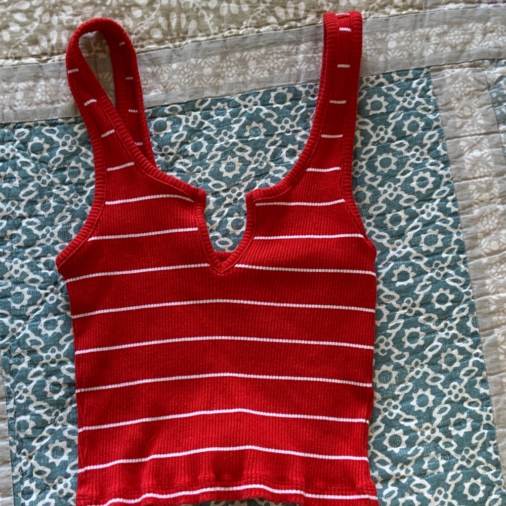 red and white striped PacSun crop top tank size s